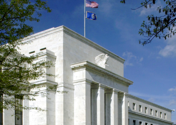 연준 ‘매파’ , “기준금리 7%까지 올려야”…시장 화들짝