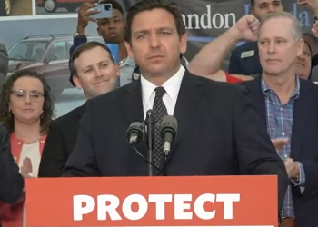 트럼프 압박하는 디샌티스, 격차 갈수록 줄어