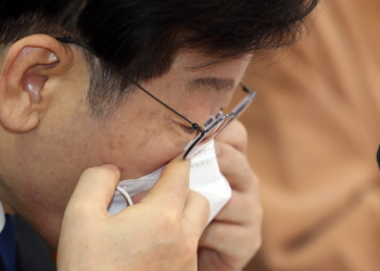 침묵 길어지는 이재명, 왜 말이 없나