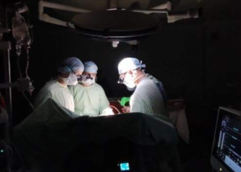 러시아, 미사일 67발 공습…우크라 전역 정전