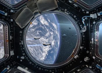 “우주정거장인데 산소 살 돈 없어” 한국인 12명 피해