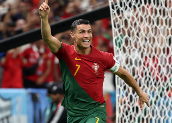 7번 캡틴 ‘운명적 재회’…손날두, 호날두 넘어야 16강행