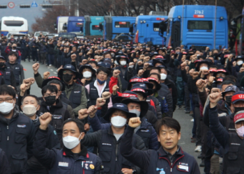‘노동계 계엄령’ 업무개시명령, 누가 만들고 처음 발동했나