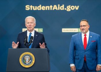 “학자금 대출 탕감, 반드시 복원…대법원까지 갈 것”