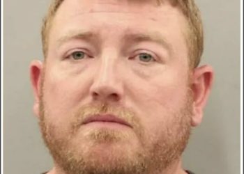 물 마시라 권하더니…임신 아내에게 낙태약 먹인 남편 중범죄 기소