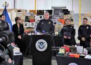 “짝통 규모 어마어마” LA∙롱비치항서만 짝퉁명품 10억달러 상당  압수