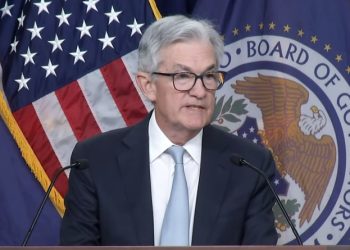 파월 연준의장 “금리 지속 인상 적절…아직 갈 길 남아”