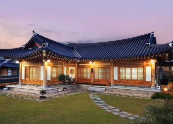 ‘한옥스테이’가 뜬다…에어비앤비, 한옥카테고리 신설해