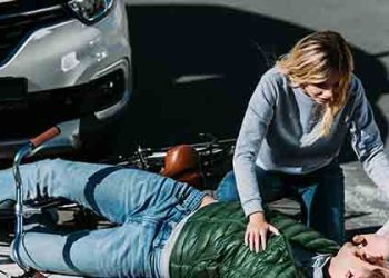 “왜 그는 새벽 헌팅턴 비치 길을 걷고 있었나”