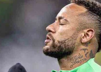 울어버린  네이마르 “돌아올 기회 있을 것”