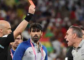 “당연히 코너킥일 줄” 황당한 벤투 감독 레드카드