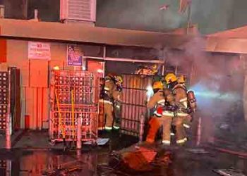 리버사이드 우체국 방화 추정 화재