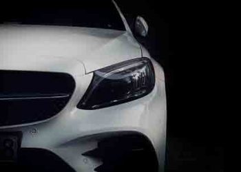 30년전 도난 차량이 뒷마당에..공사 중 인부가 발견