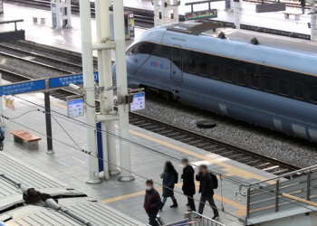 철도노사, 극적합의 파업철회…열차정상운행