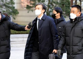 조국 징역 5년 구형…검찰 “명백한 사실조차 인정 안해”