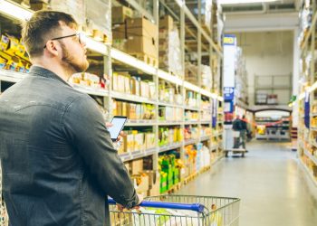 소비 늘었는데 PCE물가지수는 0.2%증가 그쳐..인플레 내림세 뚜렷