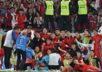 12년만에 월드컵 16강 …5일 브라질과 16강전