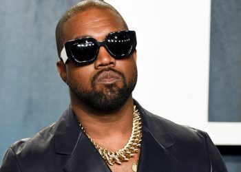 카녜이, 트위터서 또 퇴출…유대교+나치 합친 문양 올려