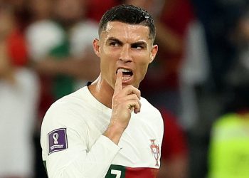 호날두, 빨리 나가라는 조규성에게 “입 다물어”