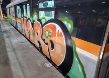 한국지하철 ‘그라피티’도주 미국인 루마니아 체포