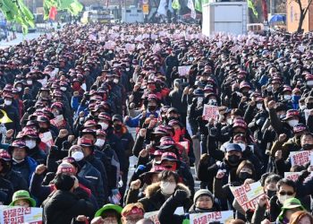 민주노총, ‘무늬만 총파업’…대형사업장 불참 2만명 집회