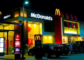 맥도날드 13개 매장 아동노동법 위반 “100명 이상 착취”