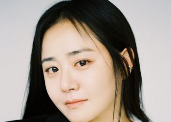 문근영, 여성영화인상 ‘강수연상’ 초대 수상자