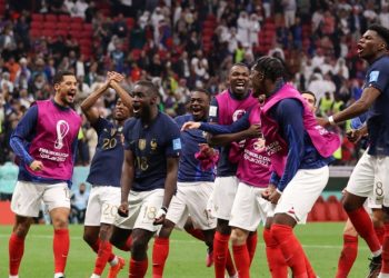 프랑스, “2연패 도전”…잉글랜드 꺾고 4강행…