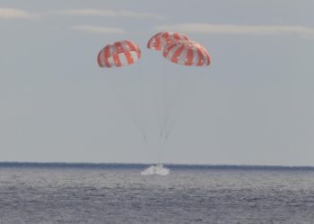 아르테미스 무인우주선 ‘오리온’, 지구 귀환(영상)