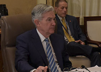 파월 “인플레 2%될 때까지 금리인하 안해”