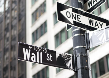 빅테크 이어 월가도 거센 감원 태풍…직원 최대 8% 해고