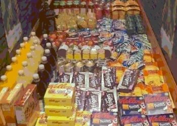 성탄절마다 ‘산더미 같은 음식’ 누가 기부했을까