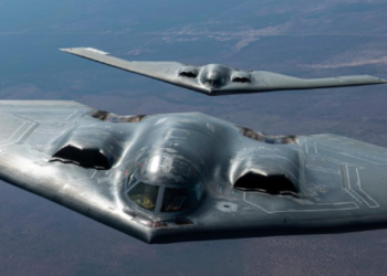 공군, B-2스텔스 기종 모두 비행금지..최근 불시착 사고