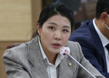 ‘이태원 구급차’ 탑승 “최악의 갑질…의원직 사퇴해야”