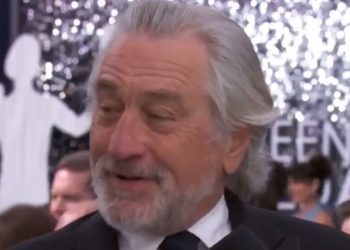 “성탄절 트리 밑 선물 훔치려고”…로버트 드 니로, 집에 여성 도둑