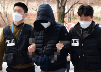 ‘여성 37명 불법촬영’ 기독교언론 사주 아들 왜 감형?