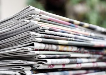 “종이신문을 누가 봐..10명 중 1명도 안돼”…20대 유튜브, 70대 텔레비전