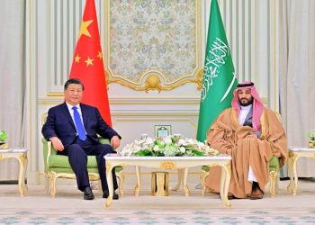 시진핑 최고수준 환대…”바이든 분위기와 대조적”