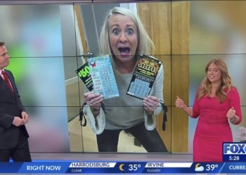 25달러 기프트카드 뺏긴 뒤 17만달러 로또 당첨