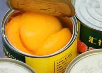 中사재기 열풍…약품은 물론 복숭아통조림까지 품귀