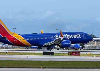 LA지역 공항들 파행 극에 달해..여행객 수천명 발 묶여