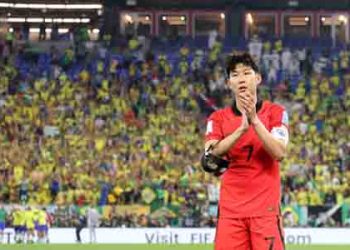 “의지 강한 손흥민, 가장 약한 진통제로 참아”