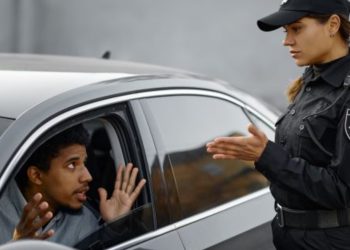 가주 경찰 흑인 청소년 단속 백인 보다 6배 더 많아