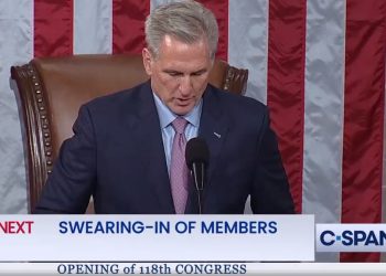 ‘천신만고’ 15차투표 매카시 하원의장 당선(영상)