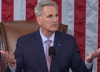 매카시 하원의장 “중국과 경쟁서 승리할 것..이제 힘든 일 시작”