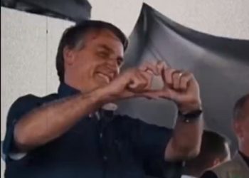 ‘폭동 배후’ 보우소나루, 미국서 호화생활 중 “브라질로 송환하라”