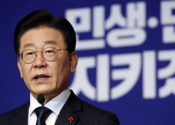 또 다시 말 바꾼 이재명 “불체포 특권 포기 못해”