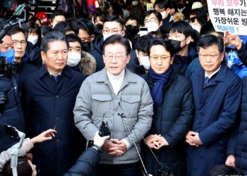 “아무 잘못 없다” 이재명, 28일 검찰 출석..변호사 대동, 당과 분리 대응