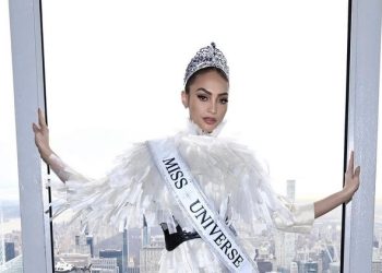 미스 유니버스, “2주간 머리 한 번 안 감아”