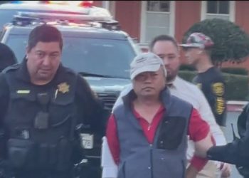 “비극 쌓이는 캘리포니아” 북가주서 총기난사 7명사망…68세 중국계 체포(영상)